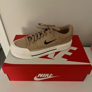 Nike Court Legacy Lift Canvas Woman’s Sneakers